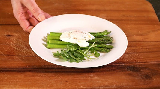 How to Make Poached Egg on Asparagus